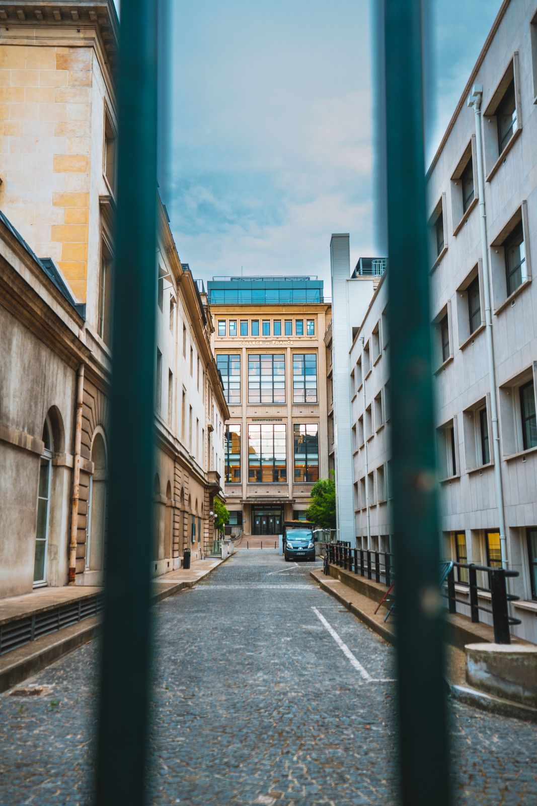 City photo — street scene